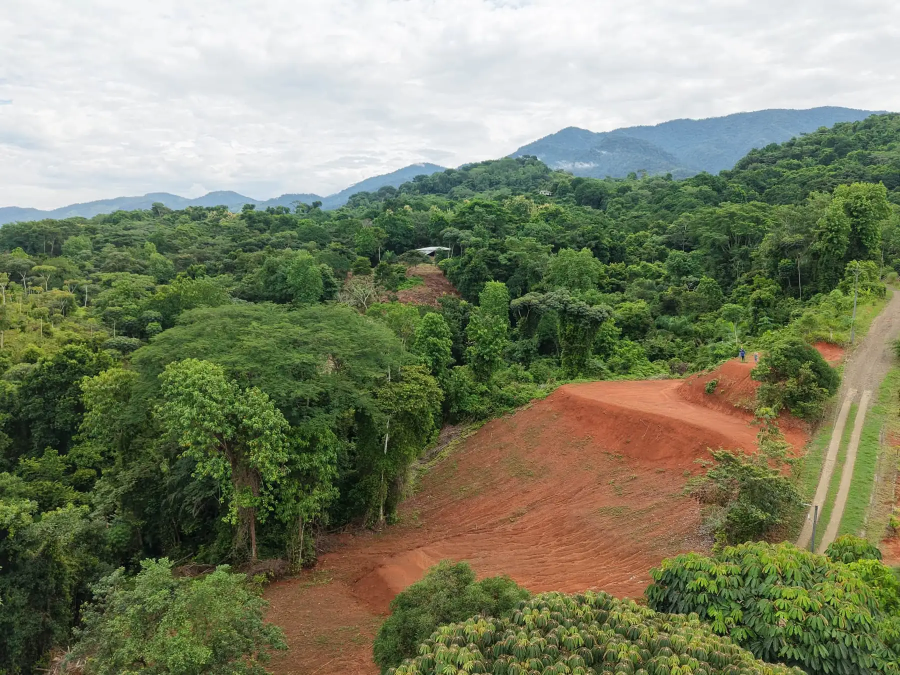 Land at Damas, Quepos, Costa Rica