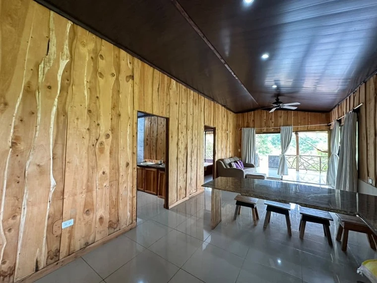 Property and cabin-style home at La Legüita, Puriscal, Costa Rica