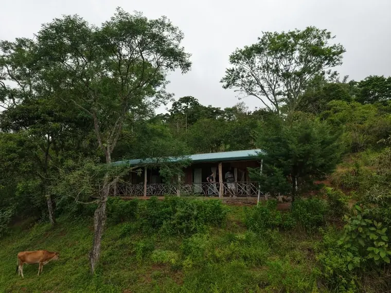 Property and cabin-style home at La Legüita, Puriscal, Costa Rica