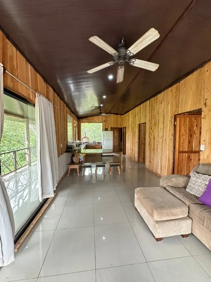 Property and cabin-style home at La Legüita, Puriscal, Costa Rica
