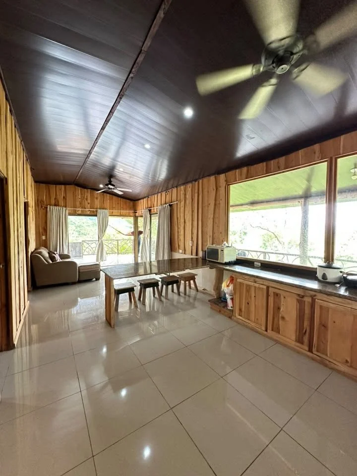 Property and cabin-style home at La Legüita, Puriscal, Costa Rica