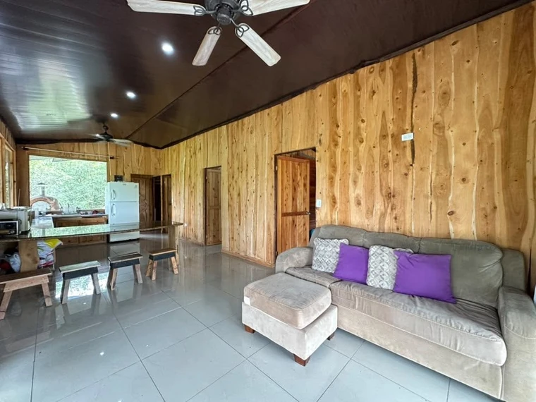 Property and cabin-style home at La Legüita, Puriscal, Costa Rica