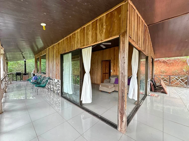 Property and cabin-style home at La Legüita, Puriscal, Costa Rica