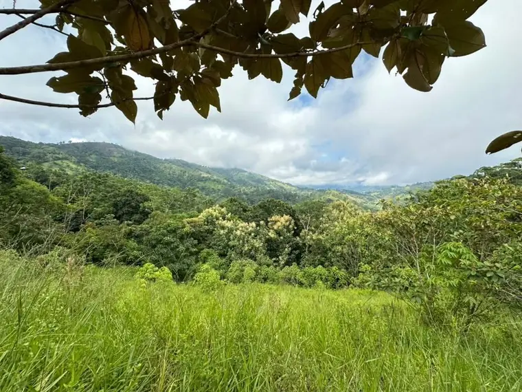 Property and cabin-style home at La Legüita, Puriscal, Costa Rica