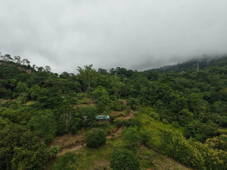 Property and cabin-style home at La Legüita, Puriscal, Costa Rica